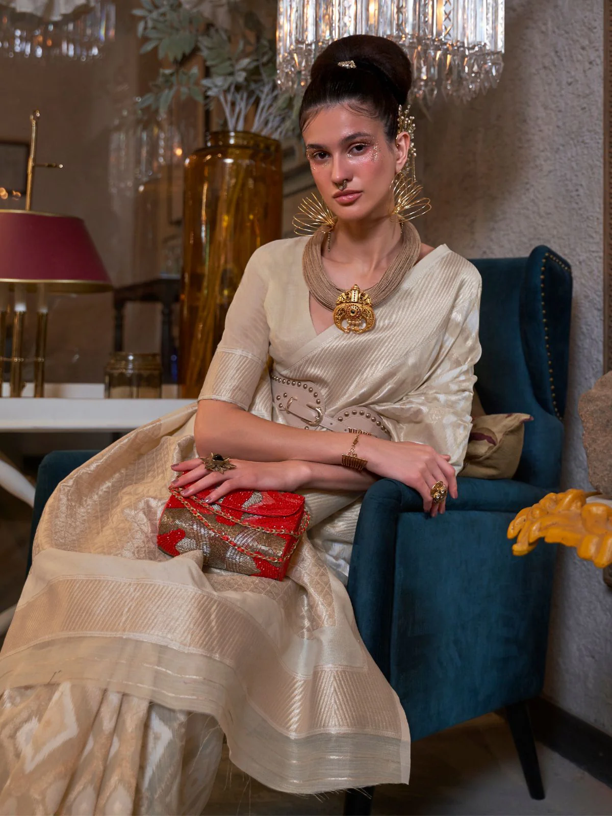 Odette Beige Linen Woven Saree With Unstitched Blouse for Women - Image 2