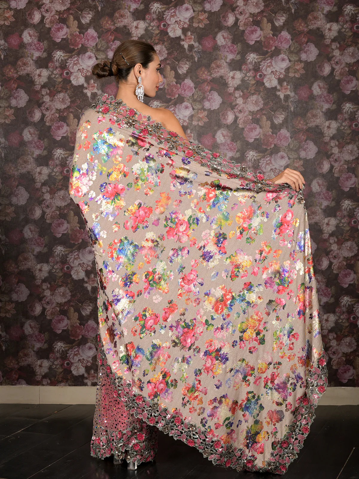 Odette Beige Net And Shimmer Half-Half Printed Saree With Unstitched Blouse For Women - Image 5