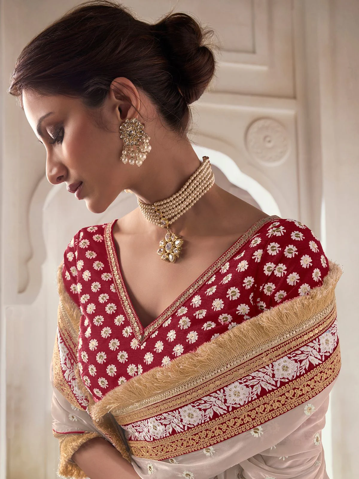 Odette Beige Organza Embroidered Saree With Unstitched Blouse For Women - Image 6