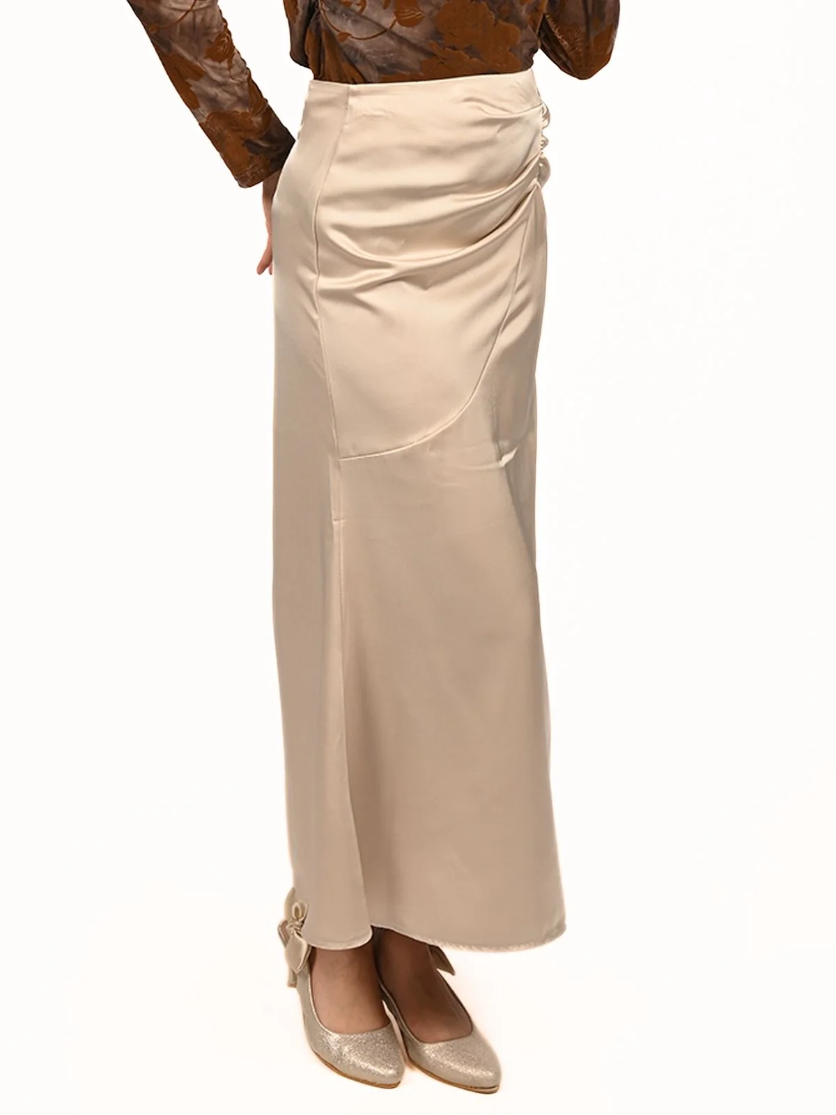 Odette Beige Satin Fit And Flared Skirt For Women - Image 3
