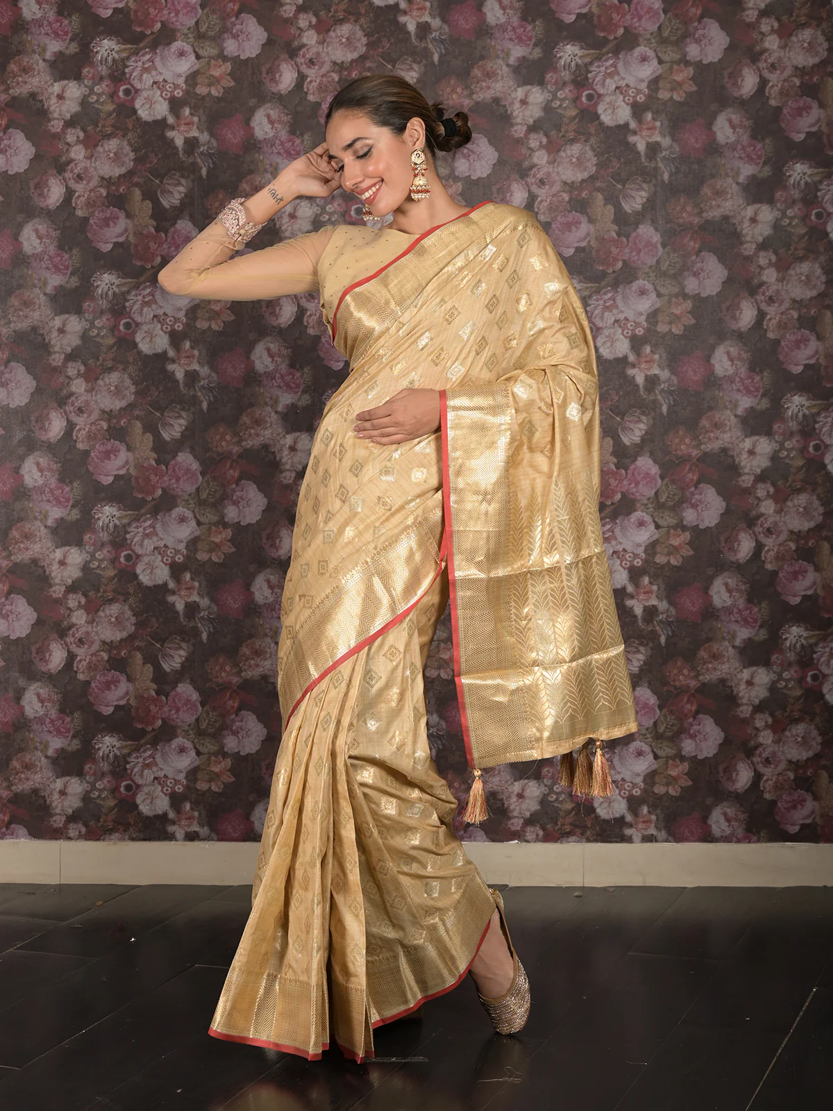 Odette Beige Silk Blend Woven Saree with Unstitched Blouse for Women - Image 3