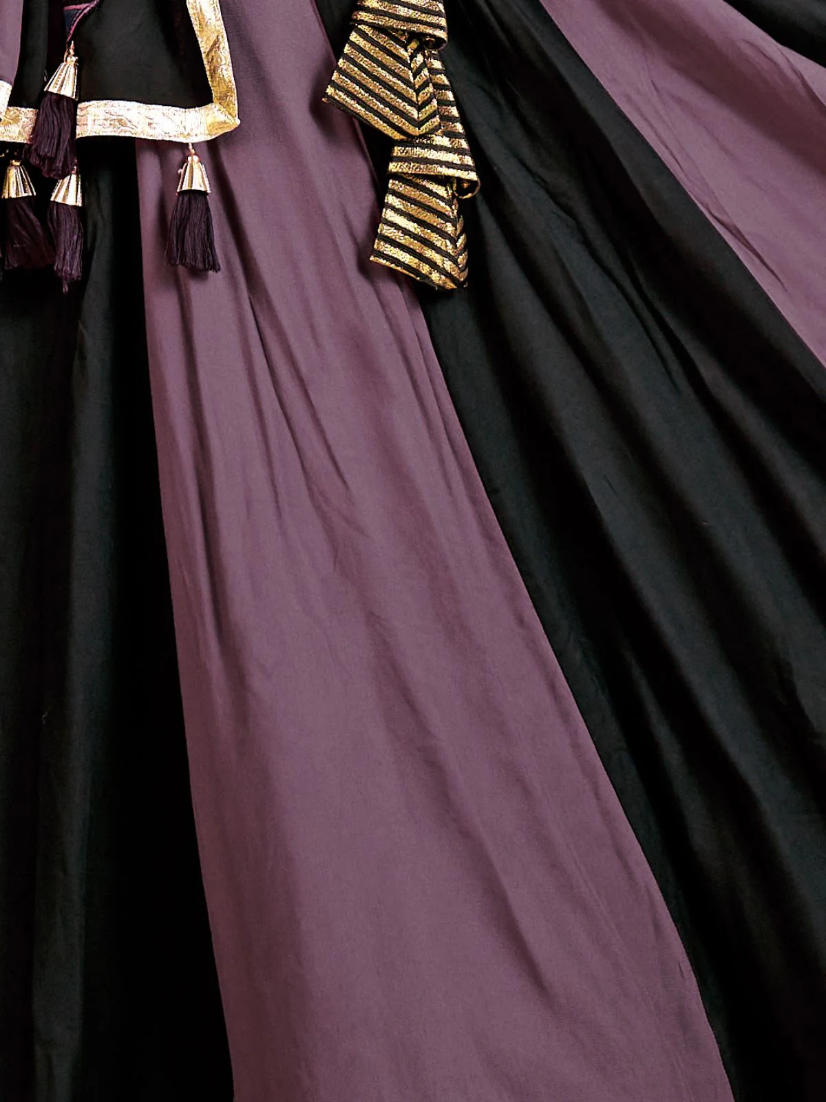 Odette Black And Mauve Cotton Blend Solid With Golden Border Semi-Stitched Lehenga For Women - Image 5