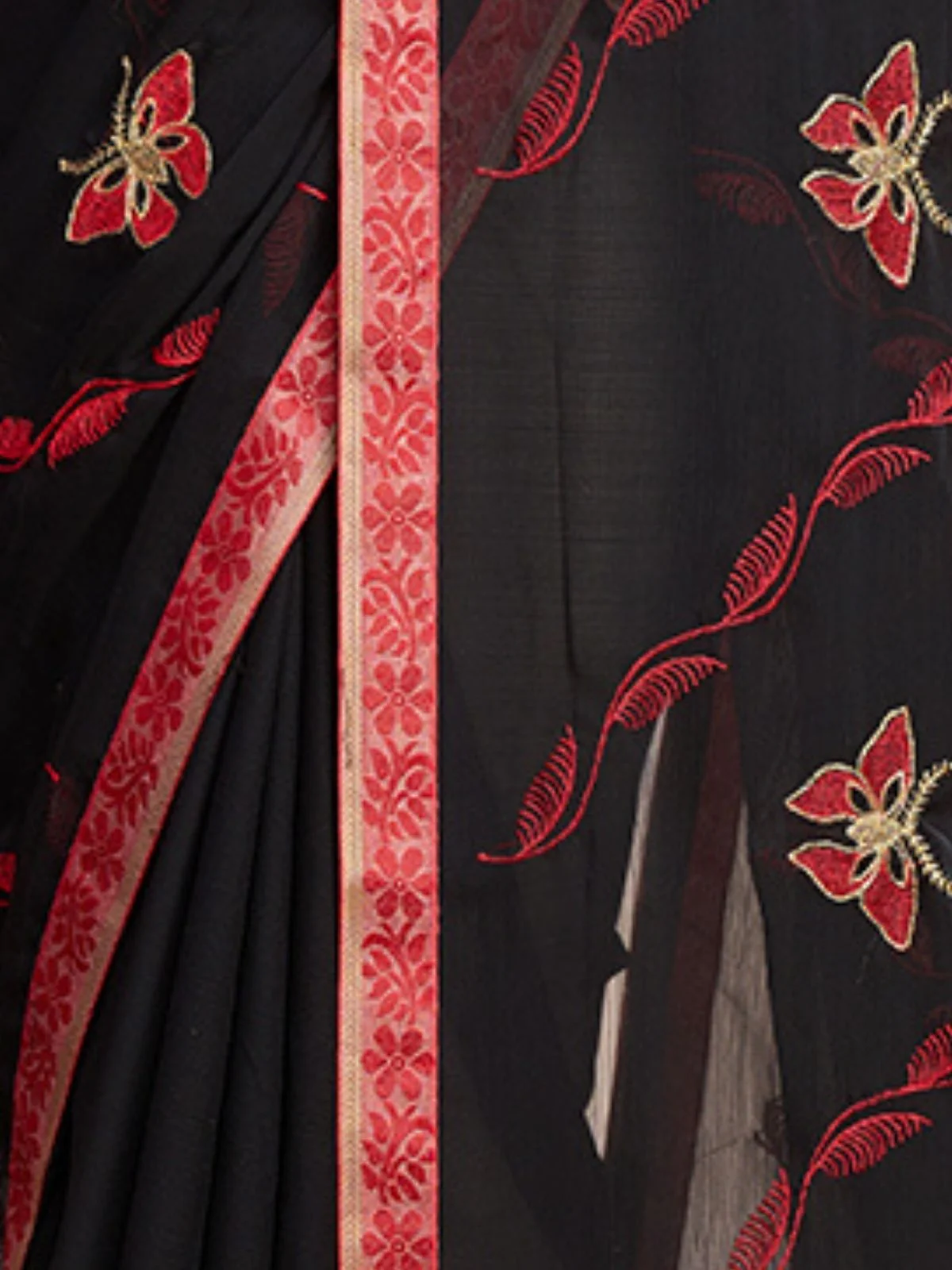 Odette Black And Red Georgette Embroidered Saree With Unstitched Blouse For Women - Image 5