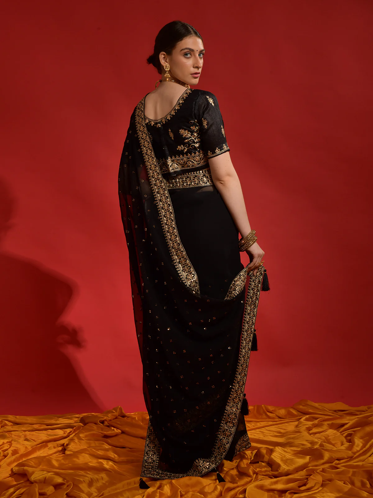Odette Black Embroidered Georgette Saree With Unstitched Blouse For Women - Image 4