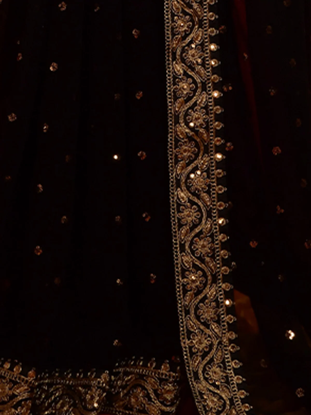Odette Black Embroidered Georgette Saree With Unstitched Blouse For Women - Image 7
