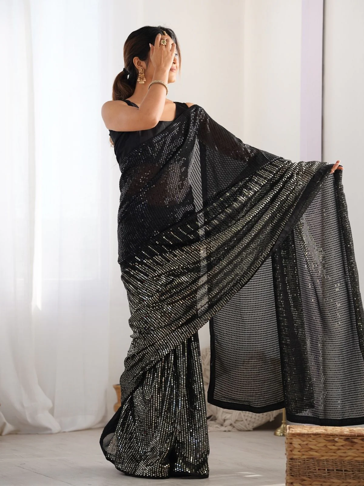 Odette Black Georgette Embellished Saree With Unstitched Blouse For Women - Image 2