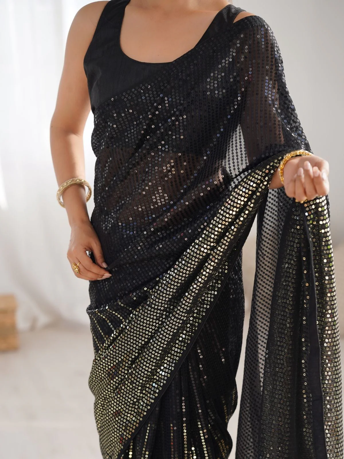 Odette Black Georgette Embellished Saree With Unstitched Blouse For Women - Image 6