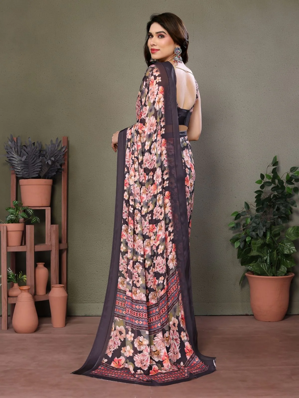 Odette Black Georgette Embroidered Saree For Women - Image 3