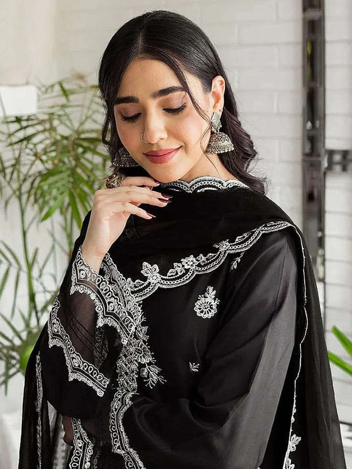 Odette Black Georgette Embroidered Semi-Stitched Kurta Set For Women - Image 2