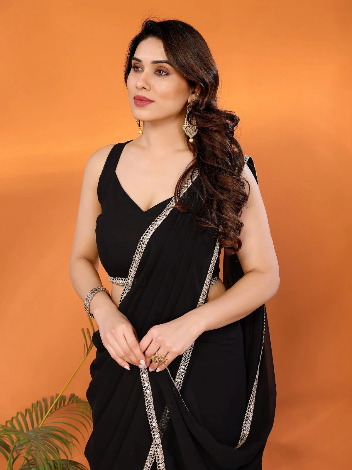 Odette Black Georgette Printed Saree For Women - Image 4