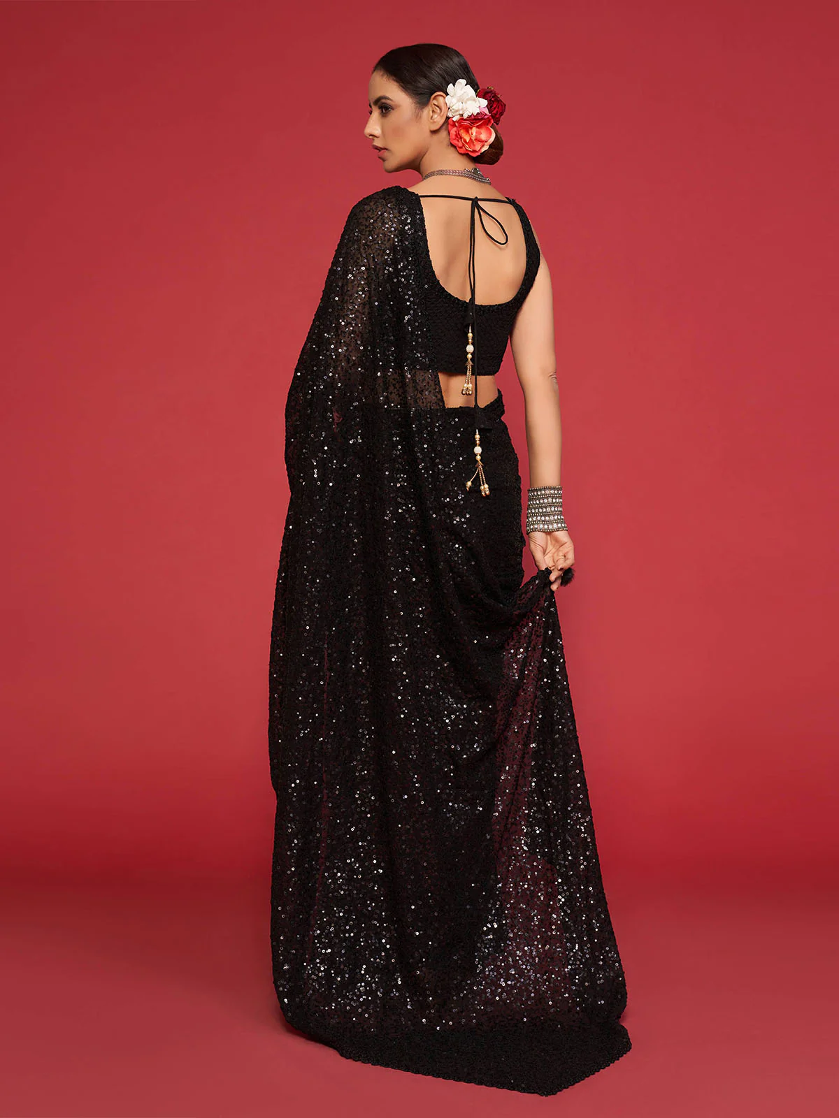 Odette Black Georgette Sequin Saree With Unstitched Blouse For Women - Image 3