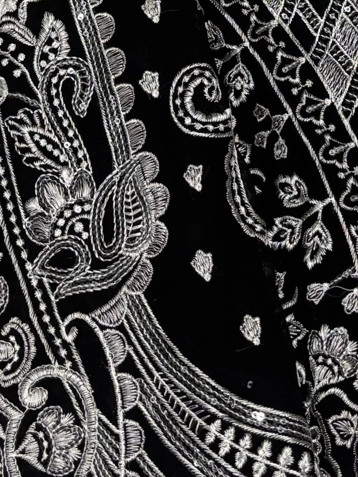 Odette Black Georgette White Embroidered Semi-Stitched Kurta Set For Women - Image 3