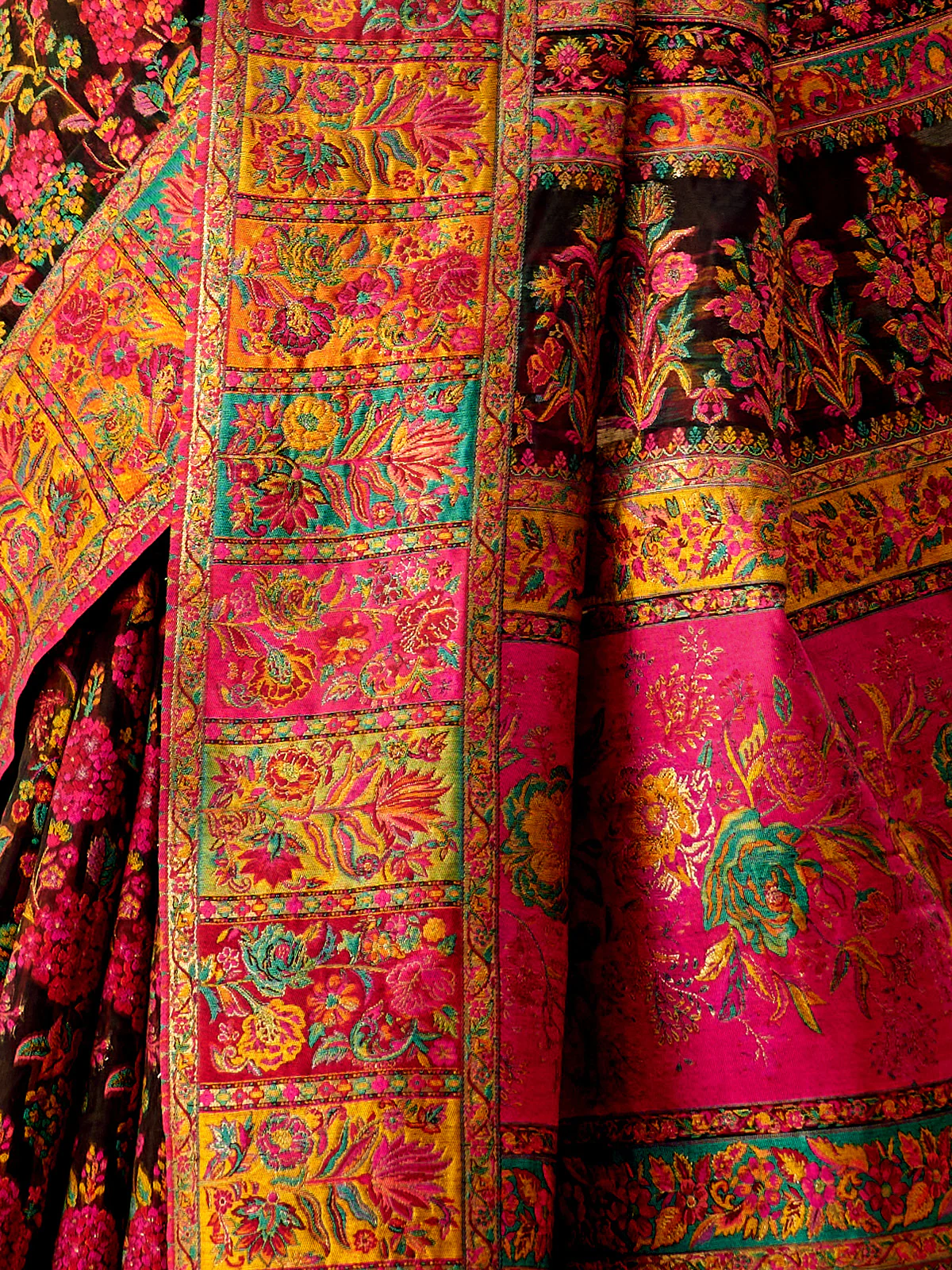 Odette Black Kashmiri Handloom Woven Saree For Women - Image 3