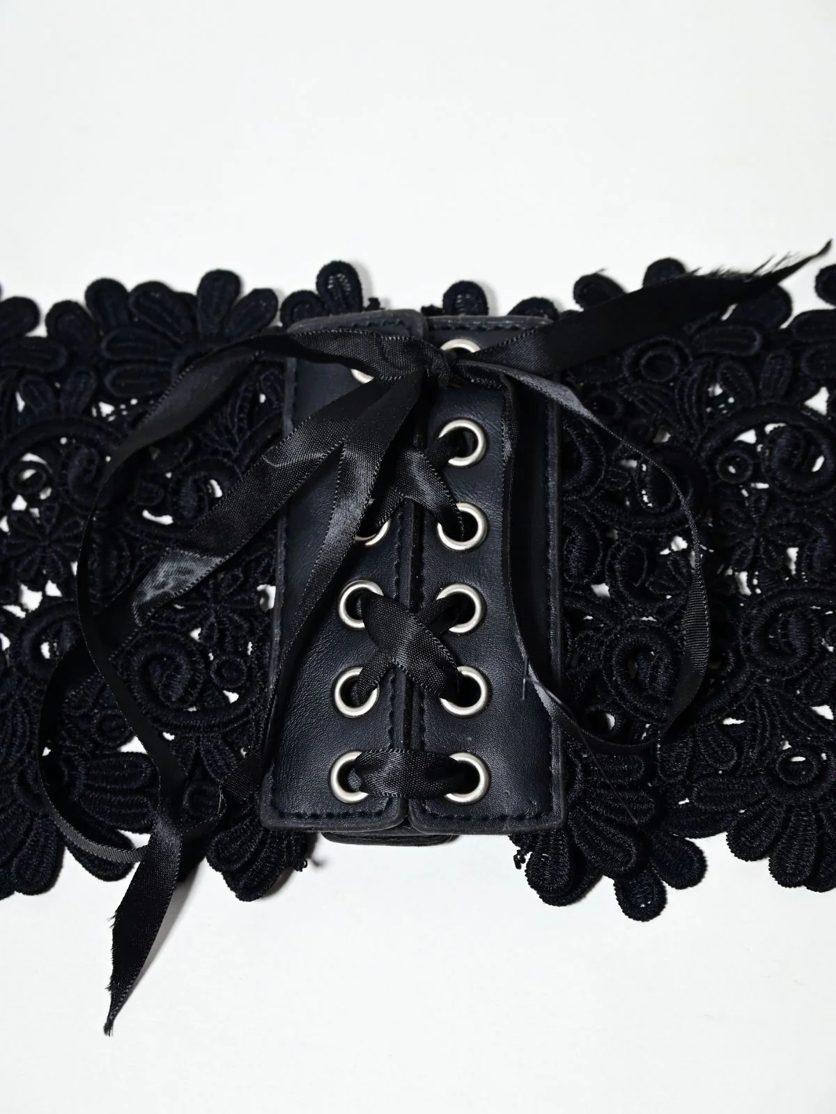 Odette Black Lace & PU Cutwork Belt For Women - Image 3