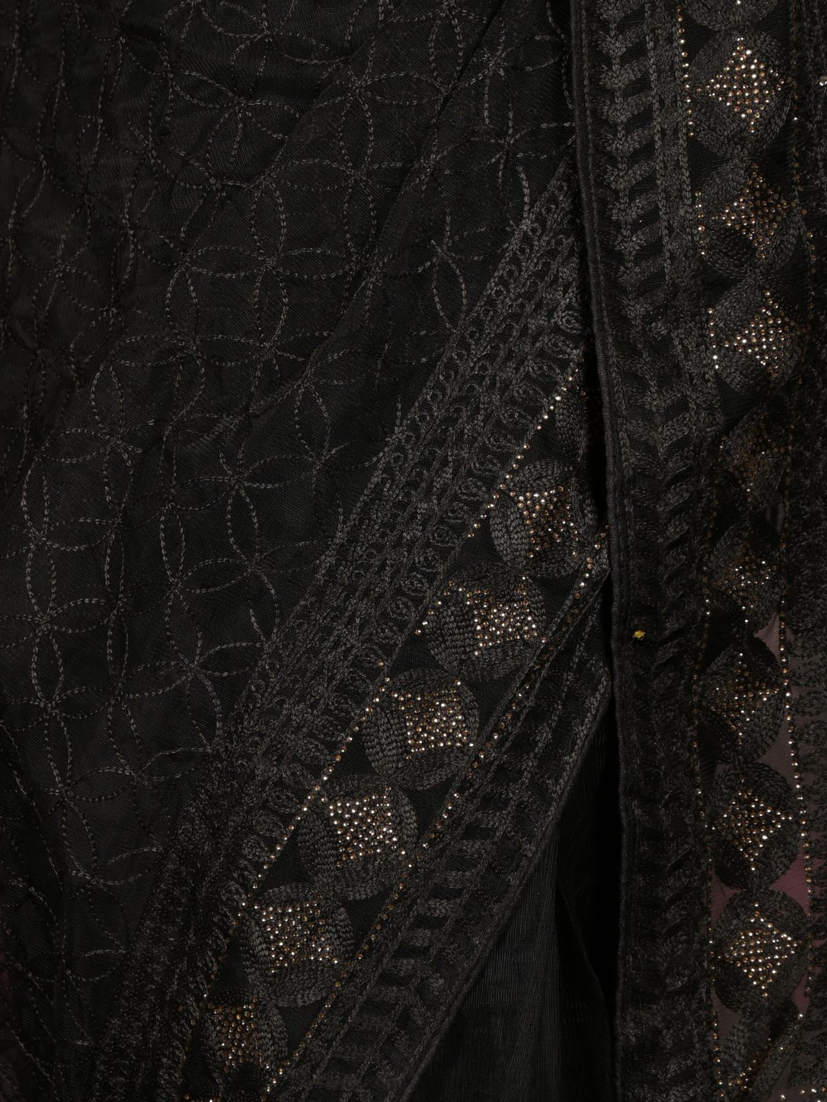 Odette Black Net Embroidered Saree with Unstitched Blouse for Women - Image 5