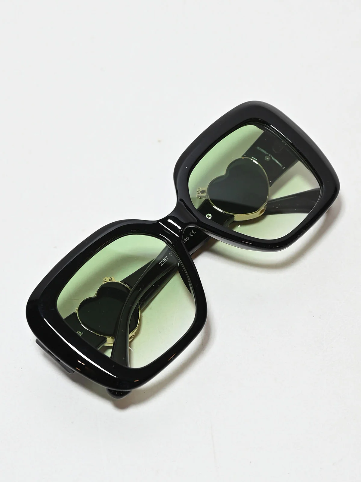 Odette Black PC Material Solid Sunglasses For Women - Image 2