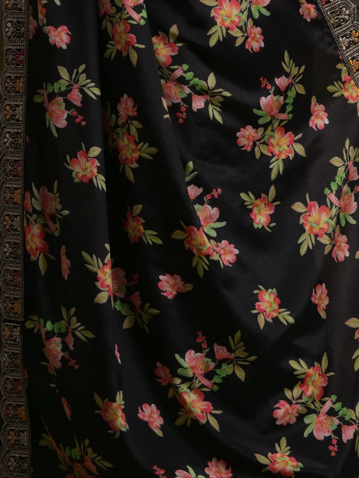 Odette Black Printed Chiffon Saree With Unstitched Blouse For Women - Image 8