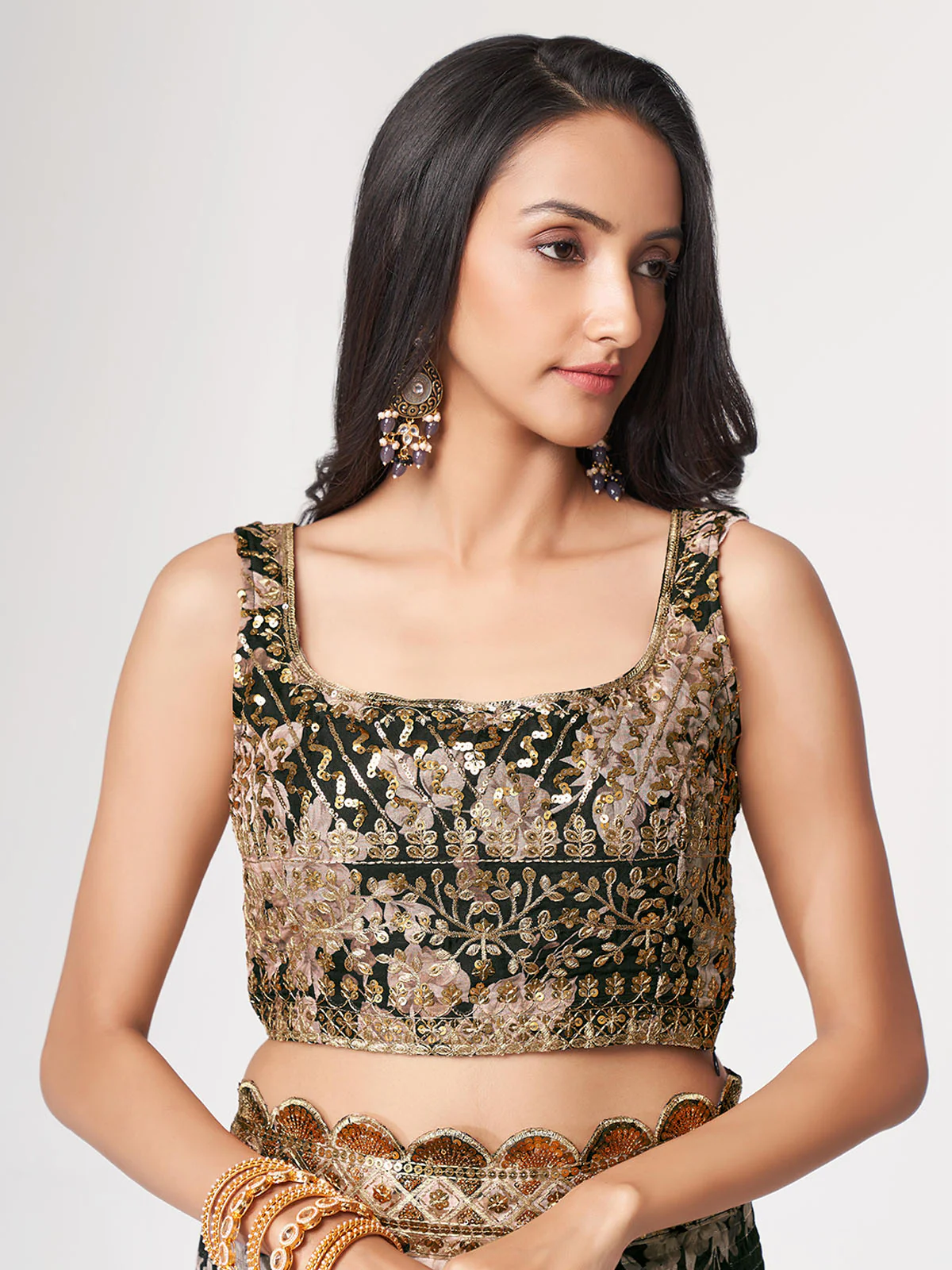 Odette Black Printed Organza Saree With Unstitched Blouse For Women - Image 5
