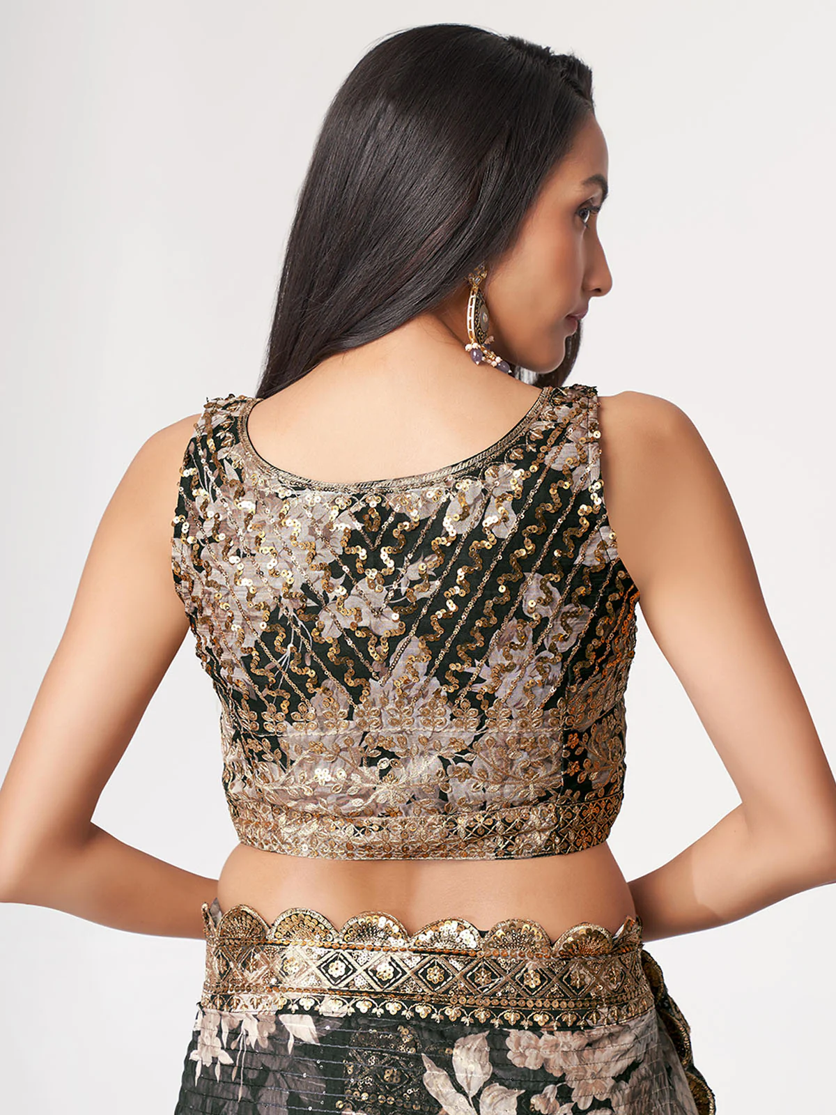Odette Black Printed Organza Saree With Unstitched Blouse For Women - Image 7