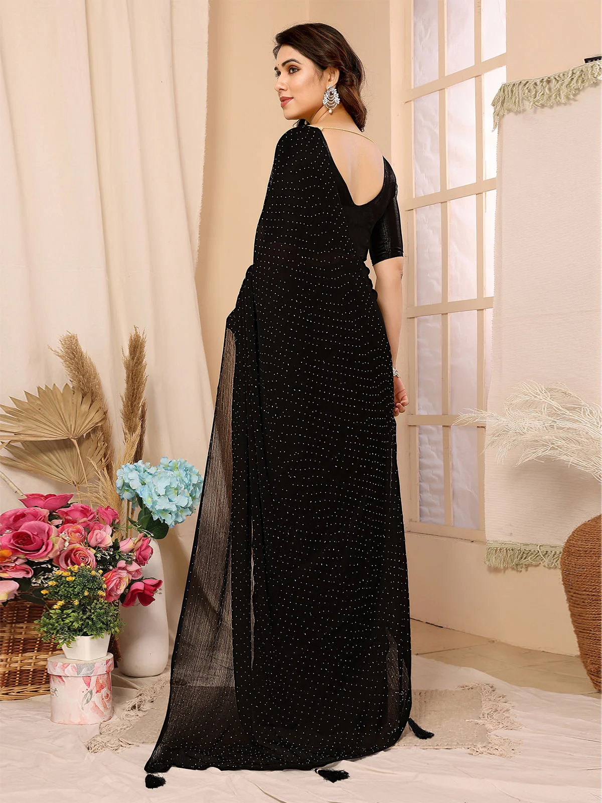 Odette Black Satin Chiffon Embellished Saree With Unstitched Blouse For Women - Image 3