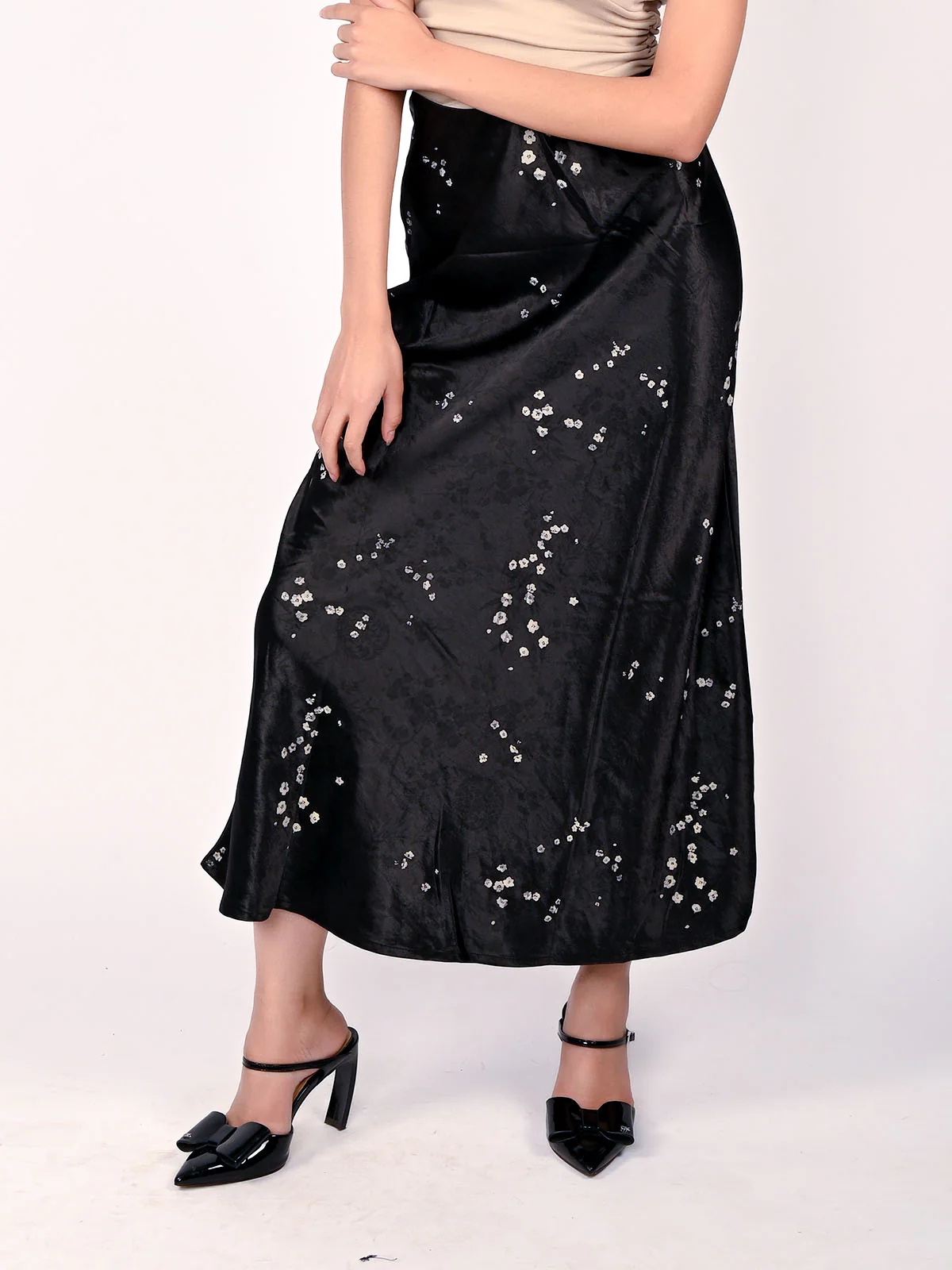 Odette Black Satin Printed Skirt For Women - Image 2