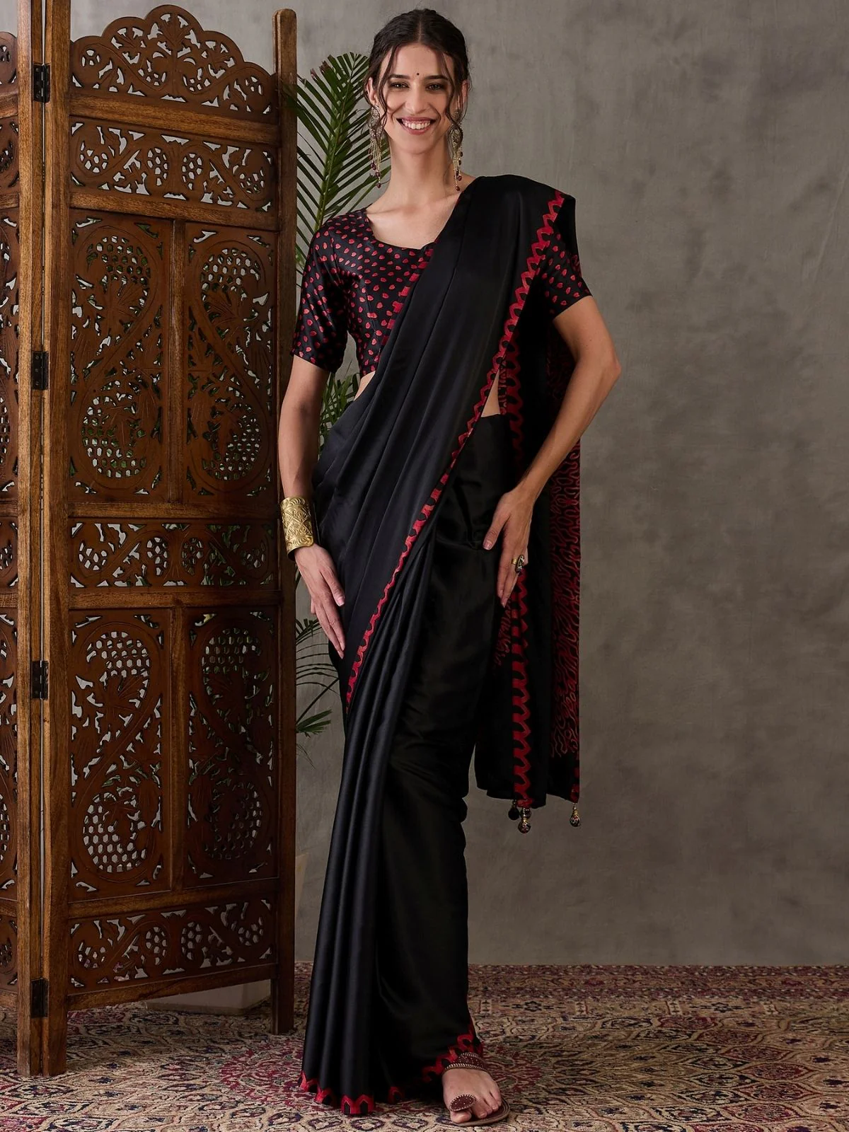 Odette Black Silk Blend Printed Elegant Saree For Women