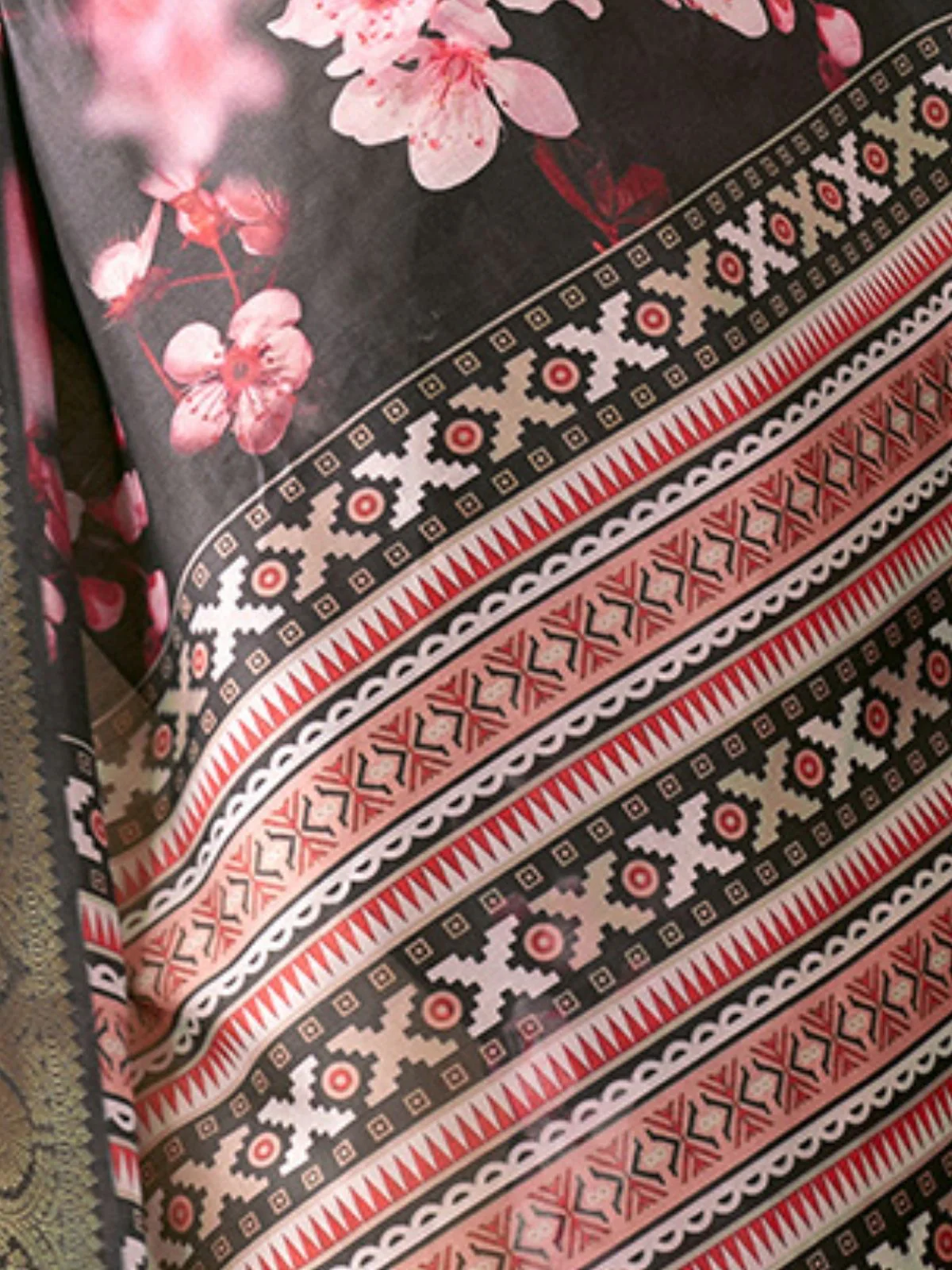 Odette Black Silk Blend Printed Saree For Women - Image 5