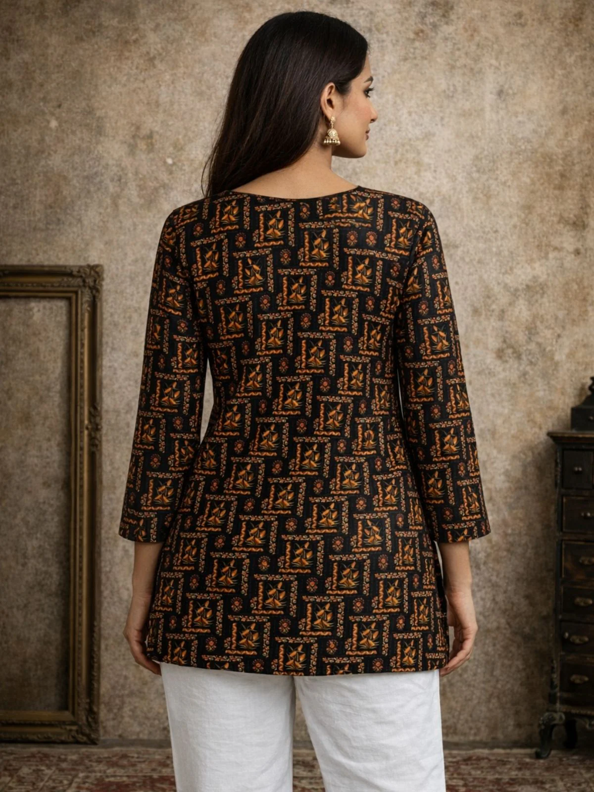 Odette Black Silk Blend Printed Solid Kurti For Women - Image 3