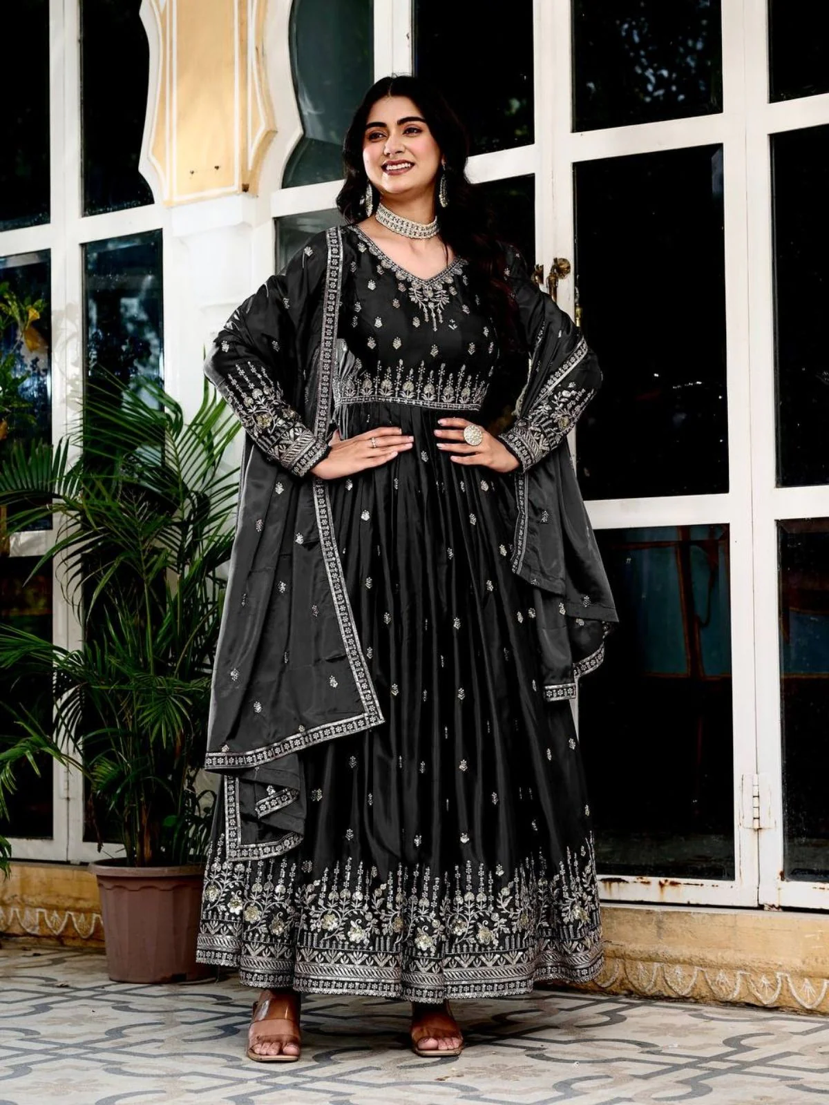 Odette Black Silk Solid Stitched Kurta Set For Women