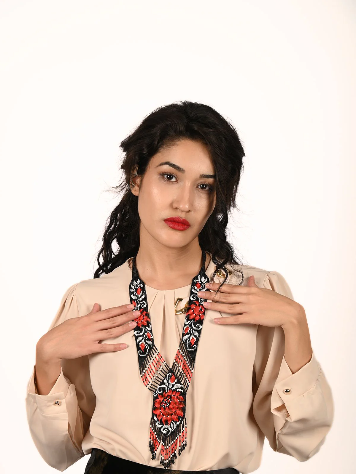 Odette Black Thread Beaded Jewellery Set For Women - Image 2