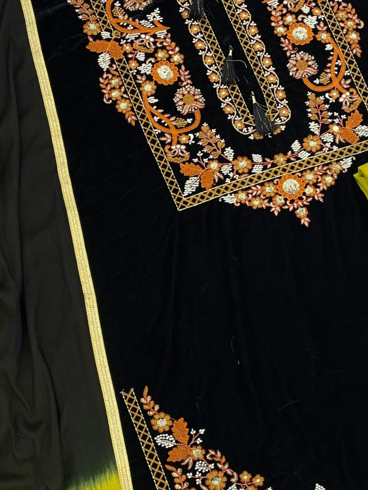 Odette Black Velvet Embroidered Semi-Sitched Kurta Set For Women - Image 3