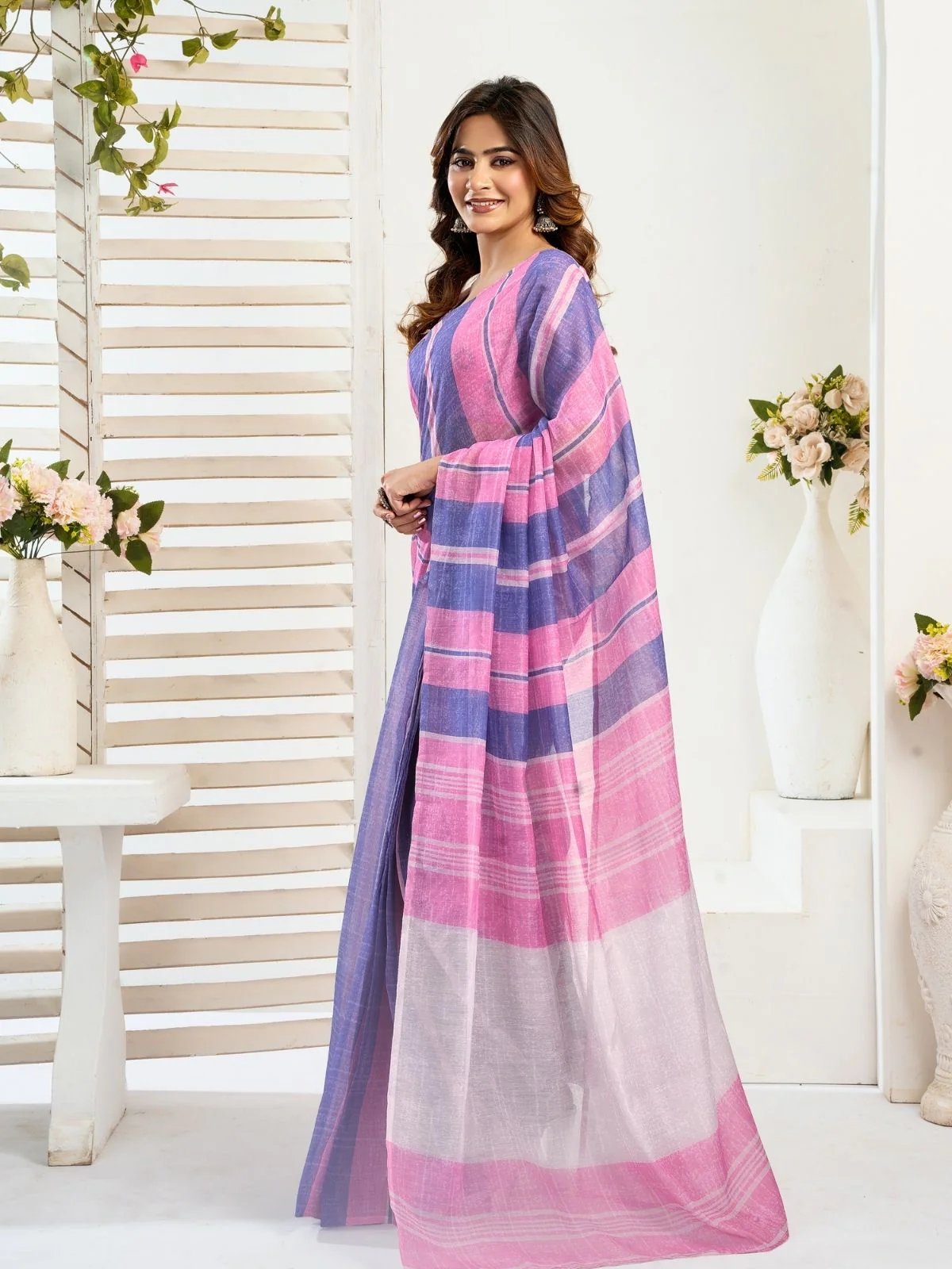 Odette Blue And Pink Cotton Linen Zari Work Saree For Women - Image 2