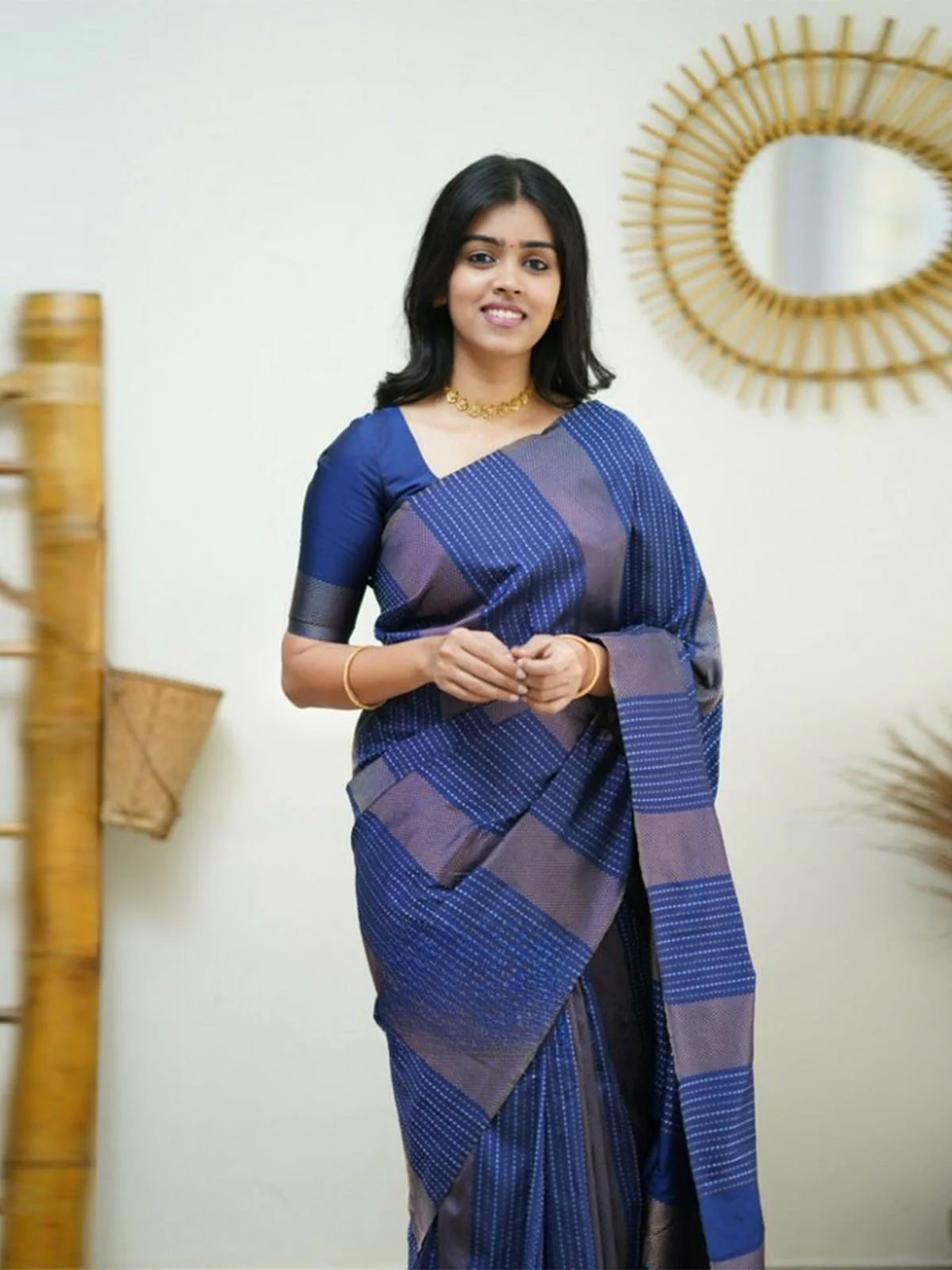 Odette Blue Banarasi Silk Woven Saree With Unstitched Blouse For Women - Image 2