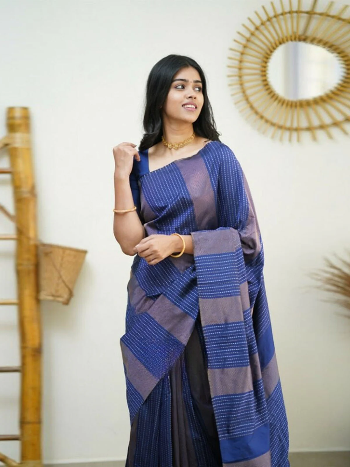 Odette Blue Banarasi Silk Woven Saree With Unstitched Blouse For Women - Image 3