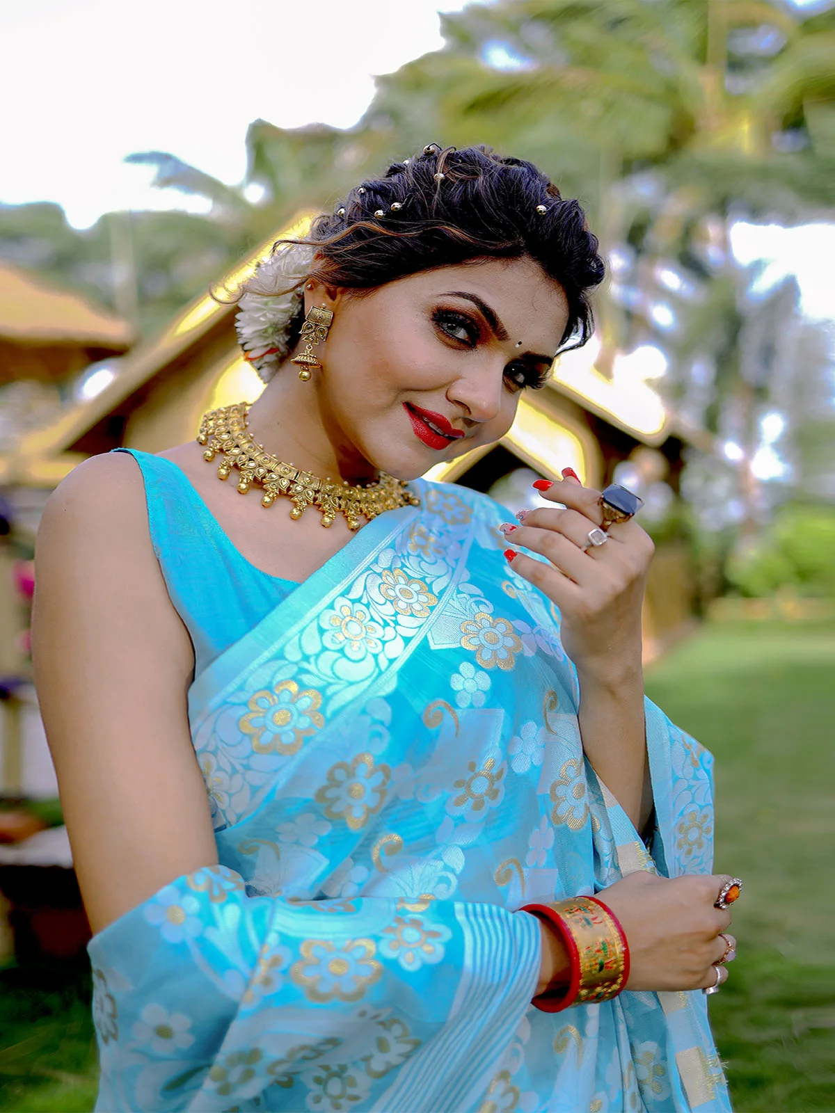 Odette Blue Cotton Blend Woven Saree With Unstitched Blouse For Women - Image 2