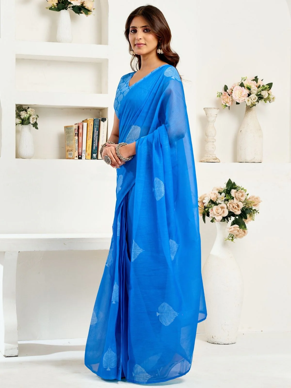 Odette Blue Cotton Linen Zari Work Saree For Women - Image 2