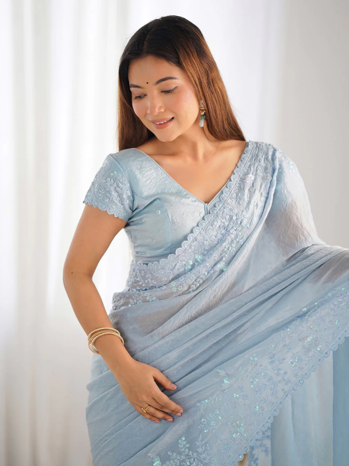 Odette Blue Crushed Tissue Embroidered Saree With Unstitched Blouse For Women - Image 5