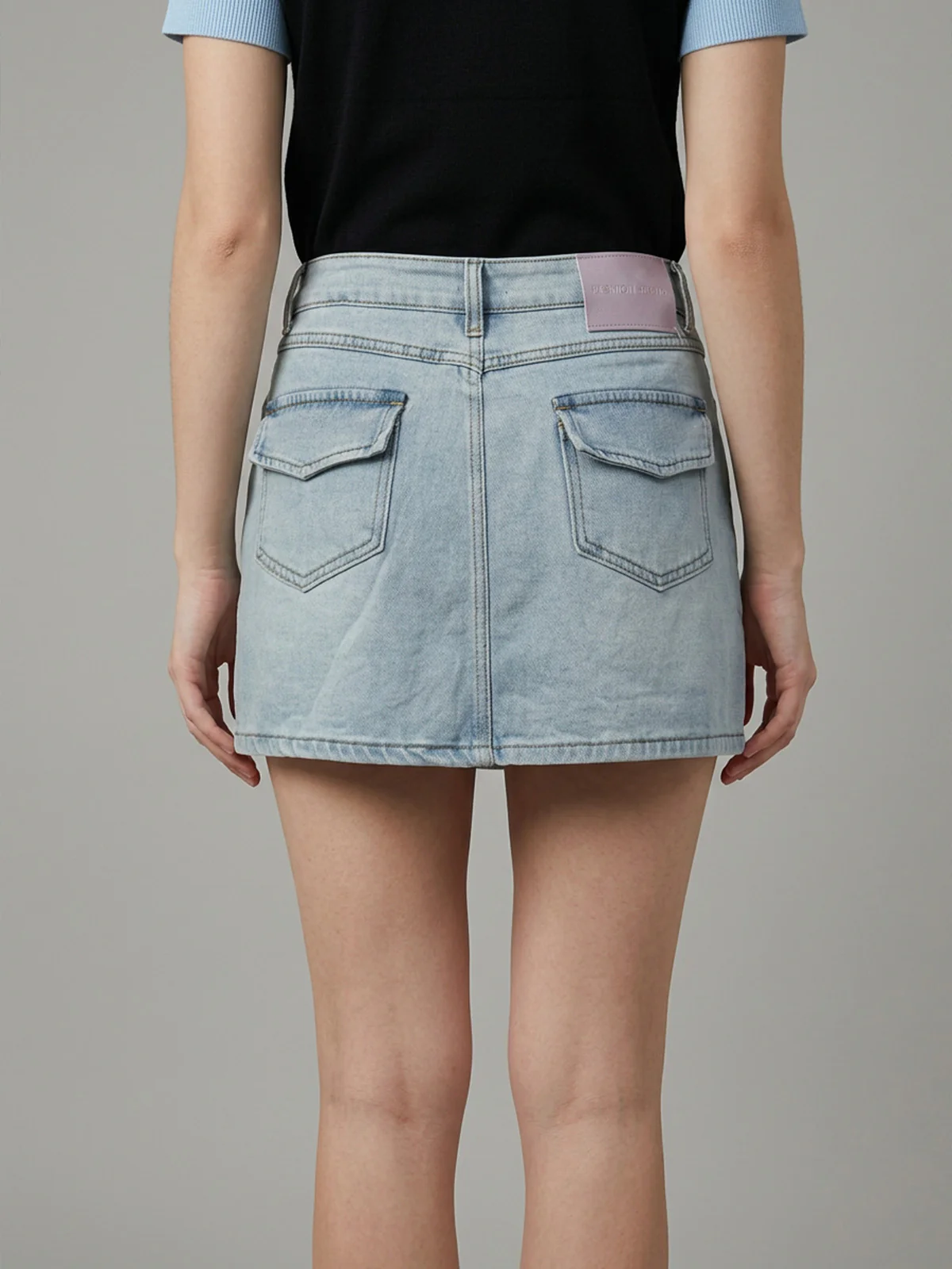 Odette Blue Denim Solid Shorts For Women - Image 2