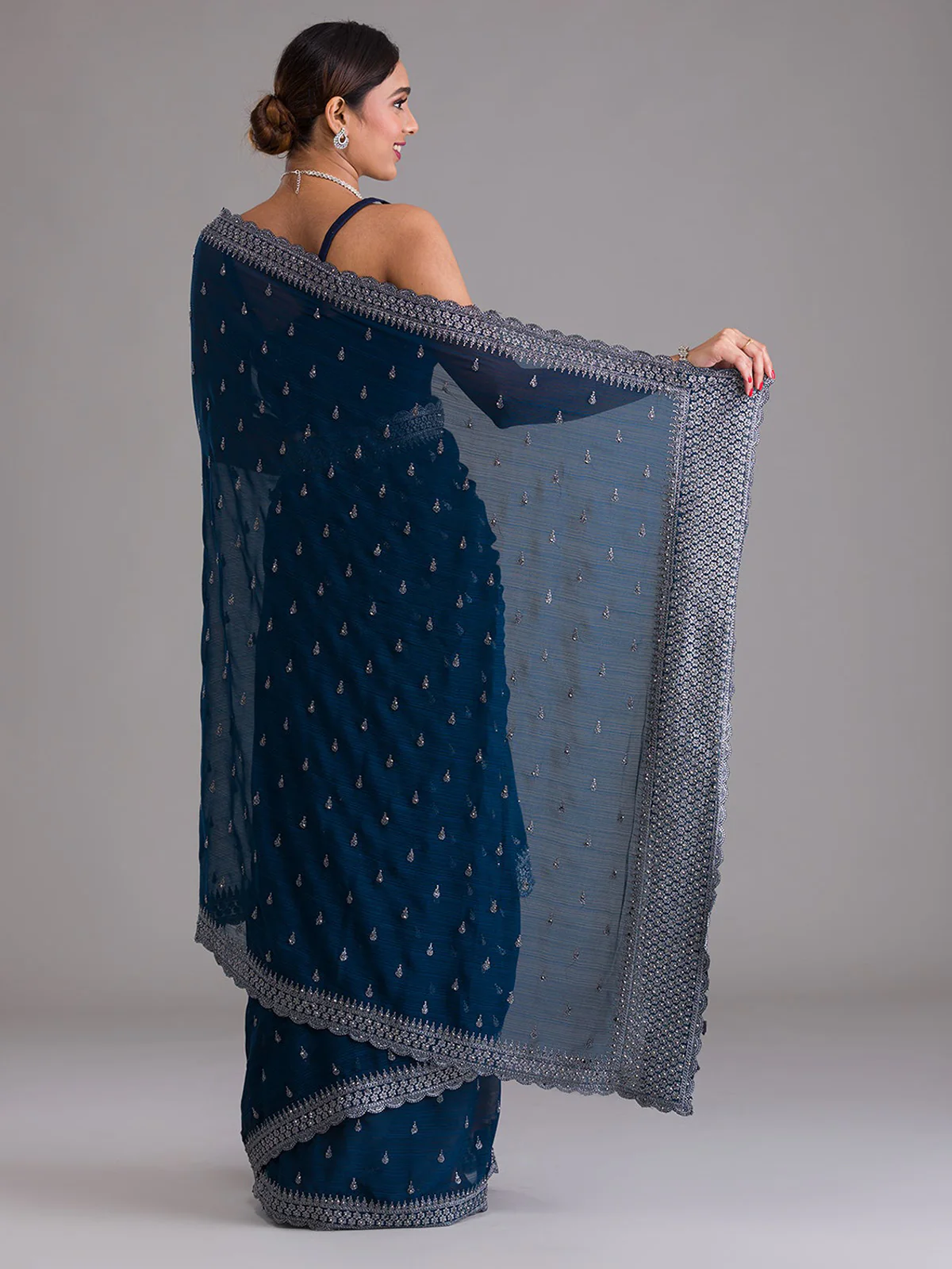 Odette Blue Embroidered Chiffon Saree With Unstitched Blouse For Women - Image 5