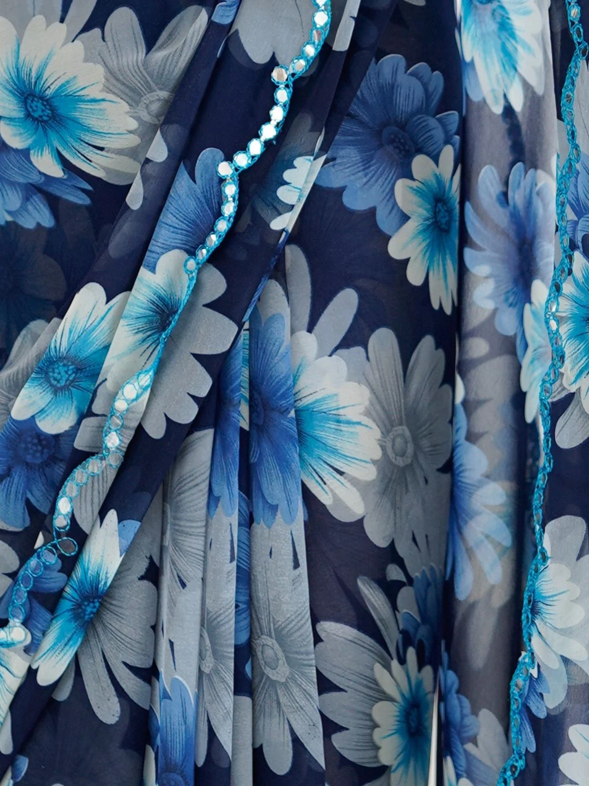 Odette Blue Georgette Floral Print Saree For Women - Image 5