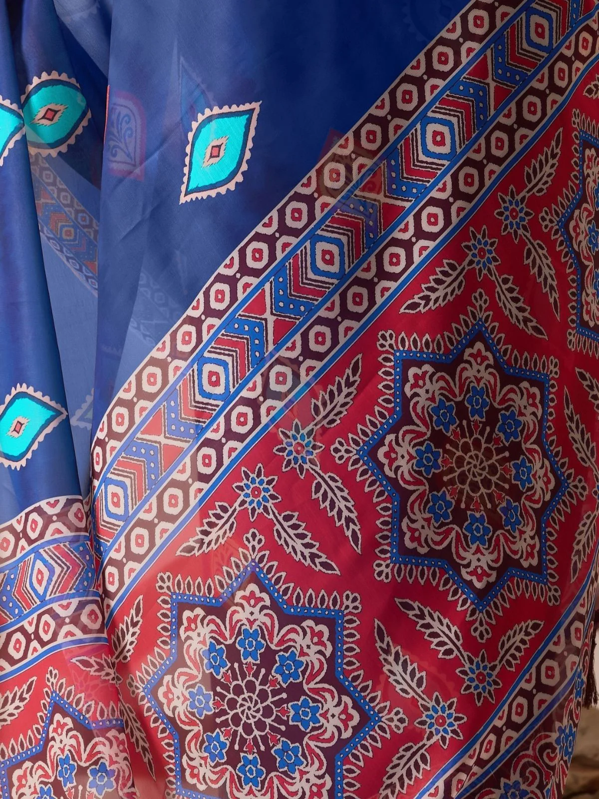 Odette Blue Georgette Printed Saree For Women - Image 5