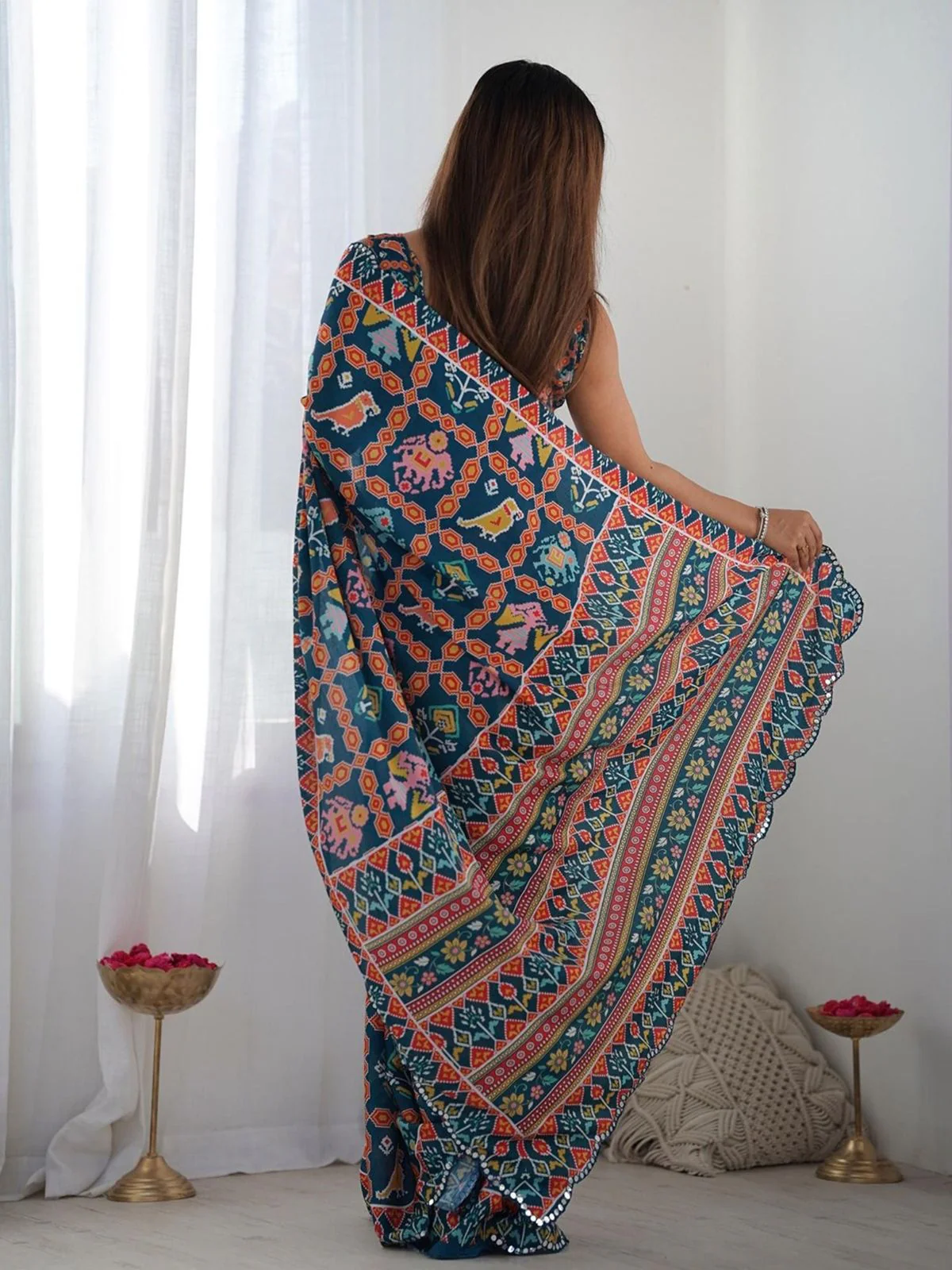 Odette Blue Georgette Printed Saree For Women - Image 4