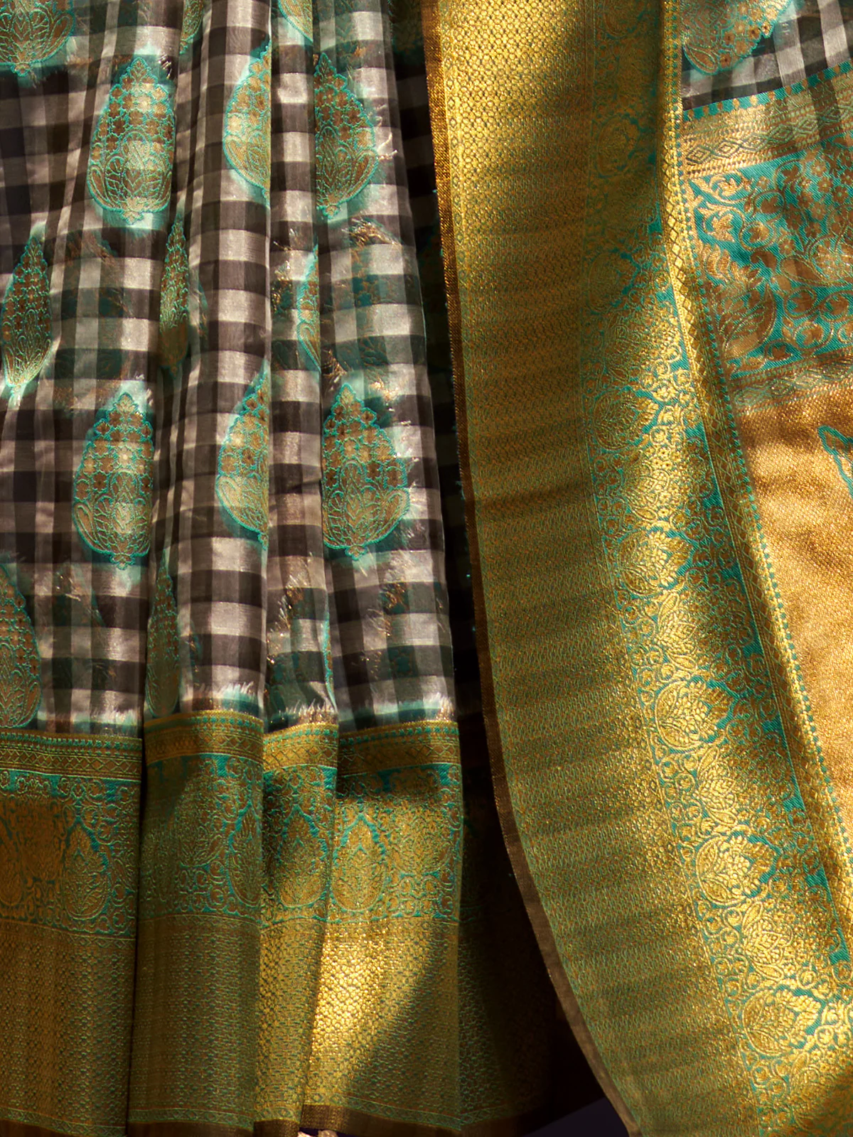 Odette Blue Handloom Woven Silk Blend Saree For Women - Image 5