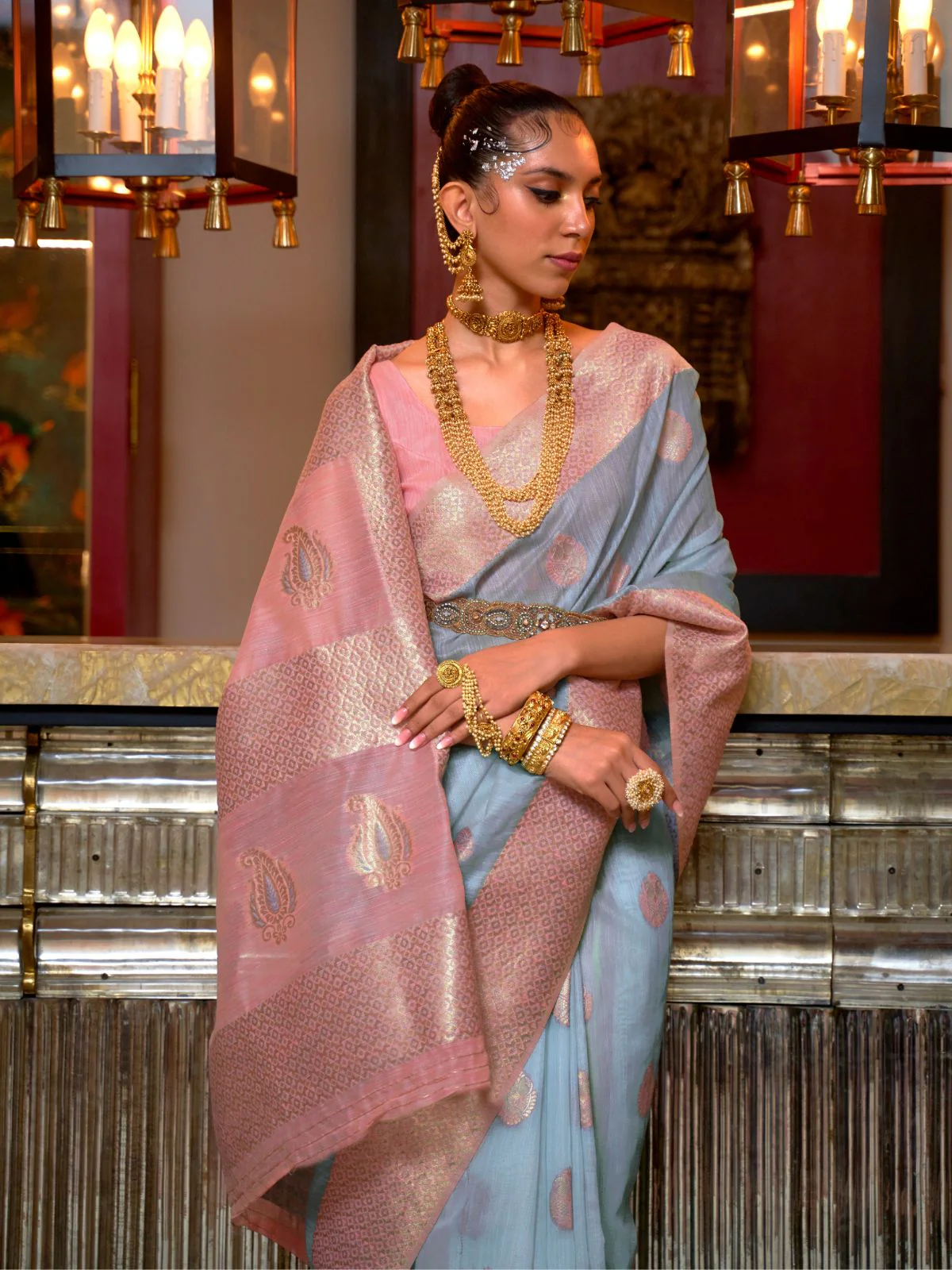 Odette Blue Linen Woven Saree With Unstitched Blouse for Women - Image 2