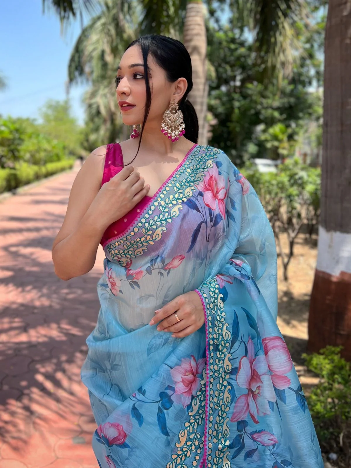 Odette Blue Organza Printed Saree With Unstitched Blouse For Women - Image 3