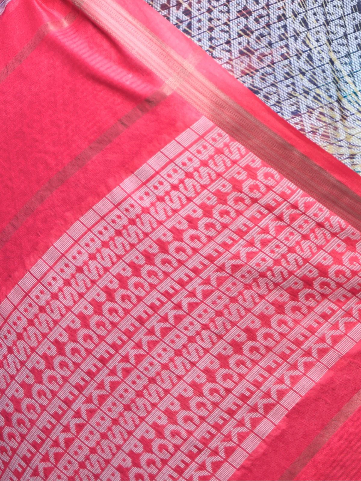 Odette Blue Poly Viscose Printed Saree With Unstitched Blouse For Women - Image 3