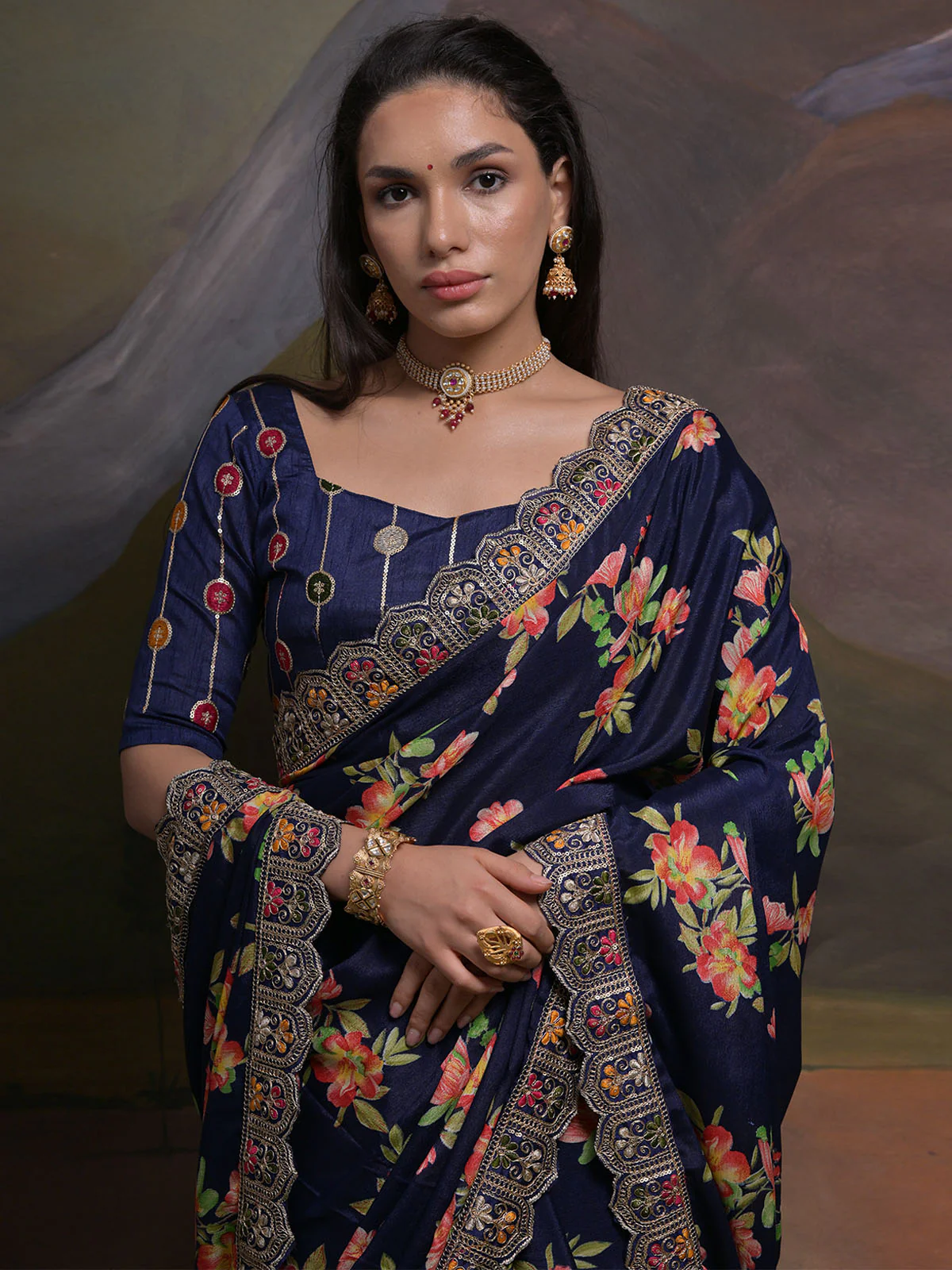 Odette Blue Printed Chiffon Saree With Unstitched Blouse For Women - Image 4
