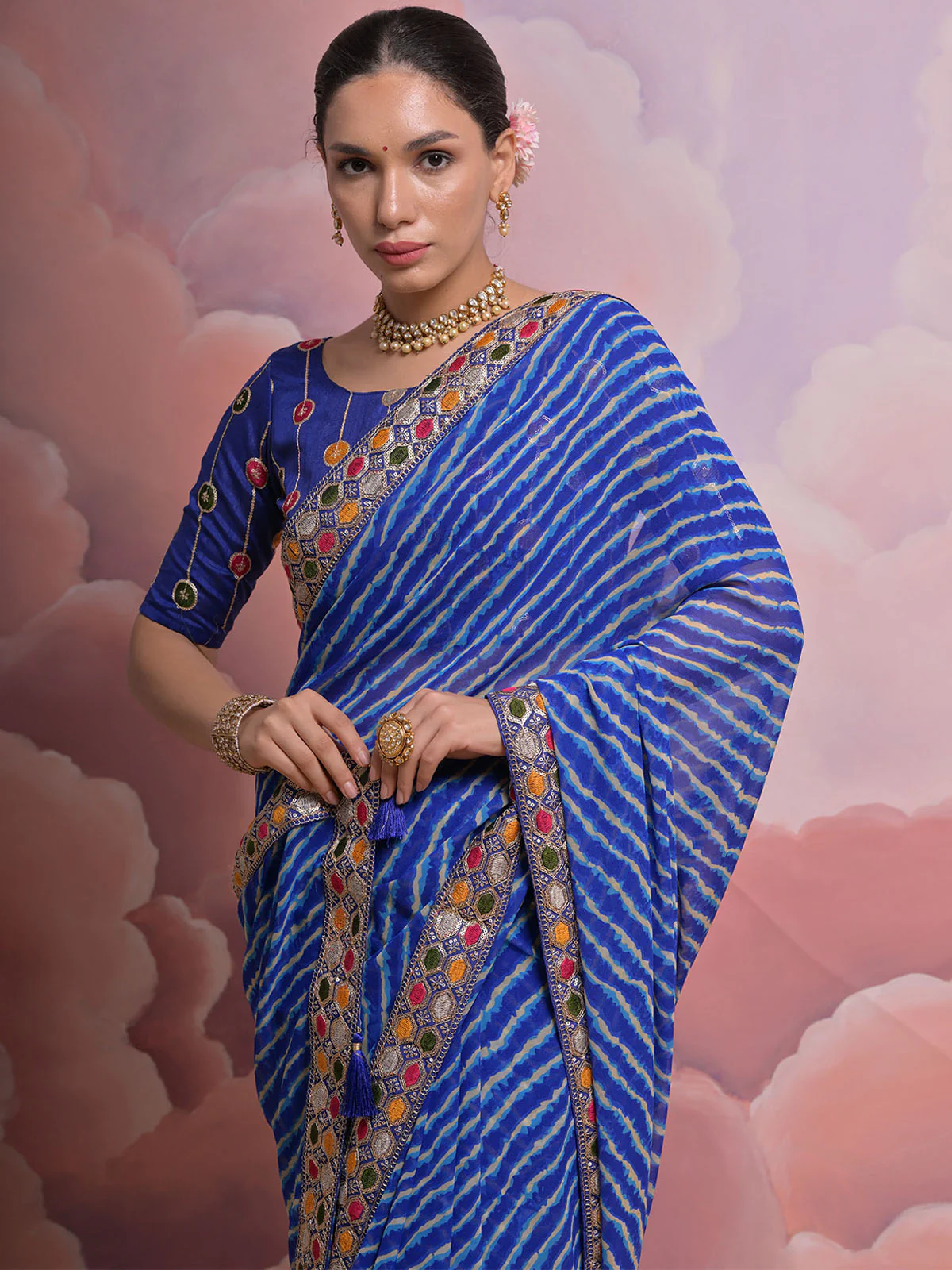 Odette Blue Printed Georgette Saree With Unstitched Blouse For Women - Image 4
