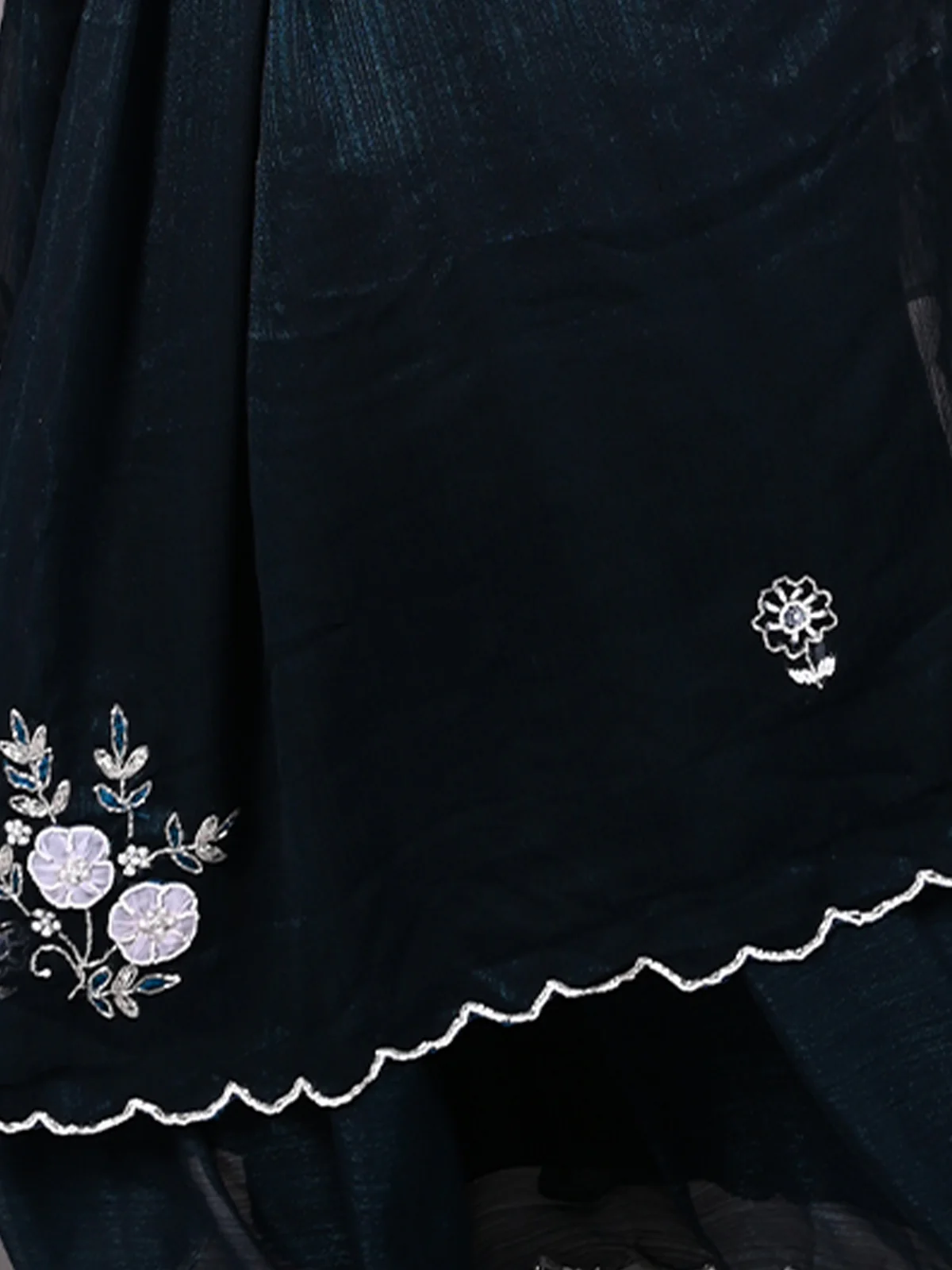 Odette Blue Silk Blend Embroidered Saree For Women - Image 5