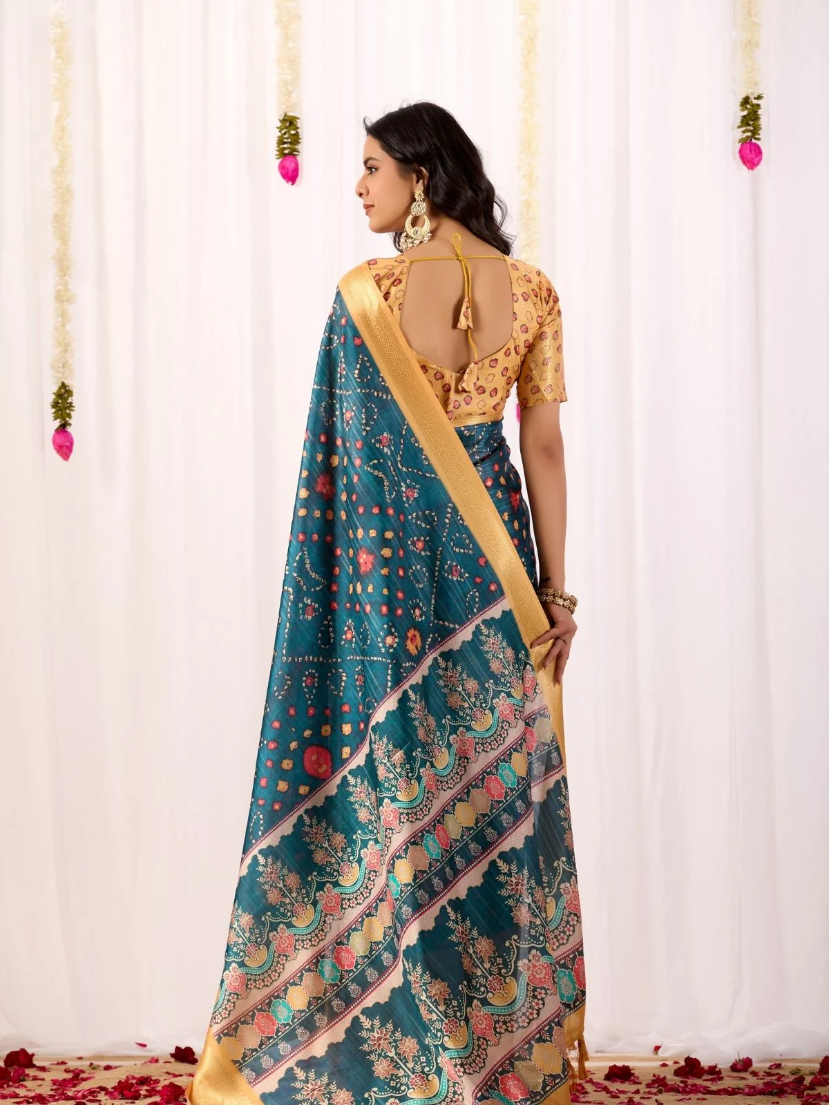 Odette Blue Silk Blend Printed Saree For Women - Image 3